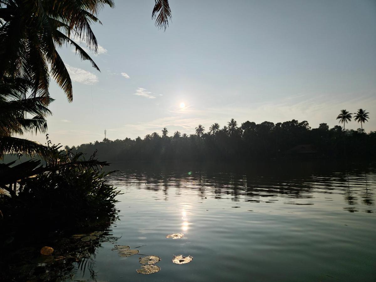Islandstay-A Riverside Property Kollam Dış mekan fotoğraf
