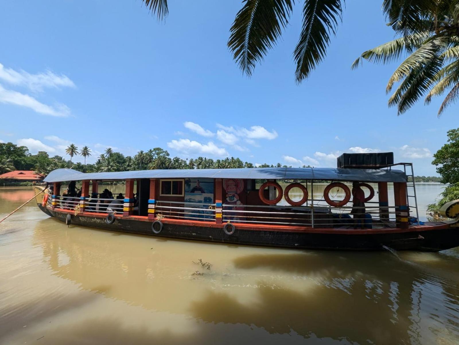 Islandstay-A Riverside Property Kollam Dış mekan fotoğraf